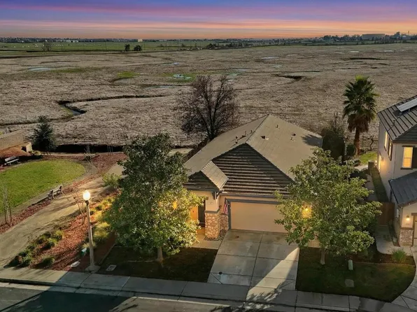 1307 Barnhill Ln, Lincoln, CA 95648