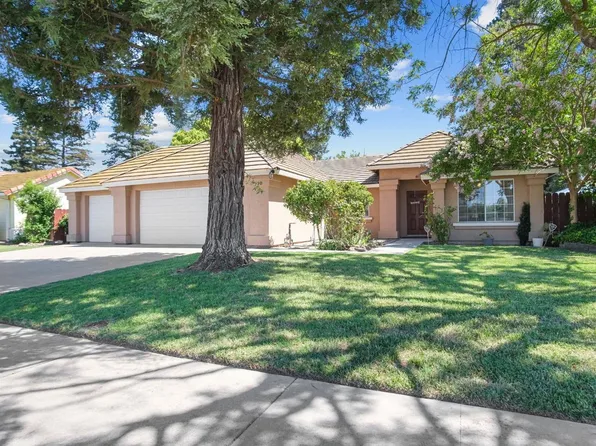 910 N Summerfield Dr, Atwater, CA 95301