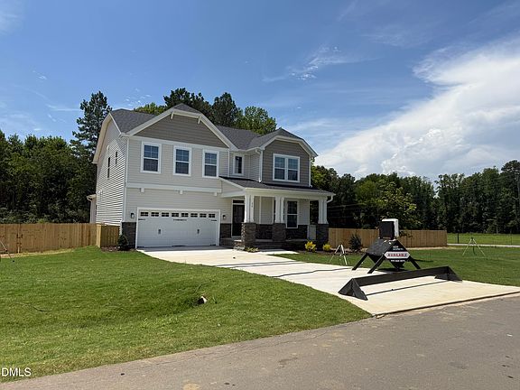 3rd image of 20 Mulhollem Dr