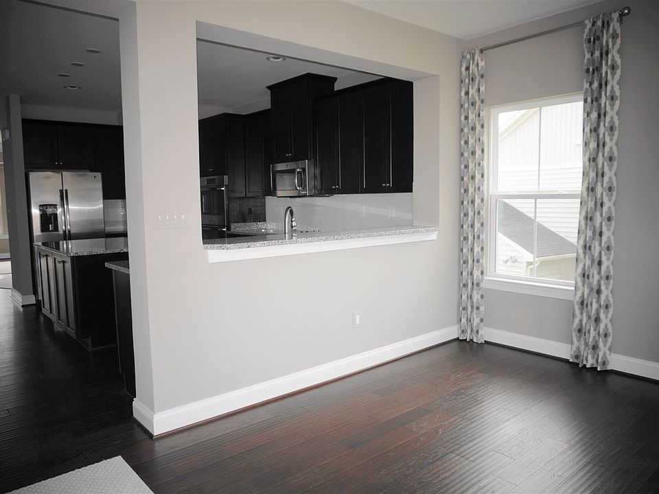 kitchen_eating_area