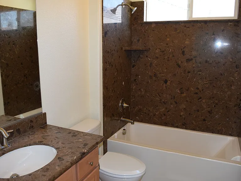 378 W Abbey Ln — Photo 11