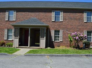 405 Eastley Ct, Kingsport, TN 37660