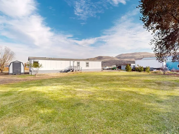 435 E Weston Street, Kahlotus, WA 99335