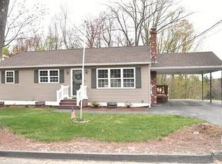 530 Rollstone Rd, Fitchburg, MA 01420