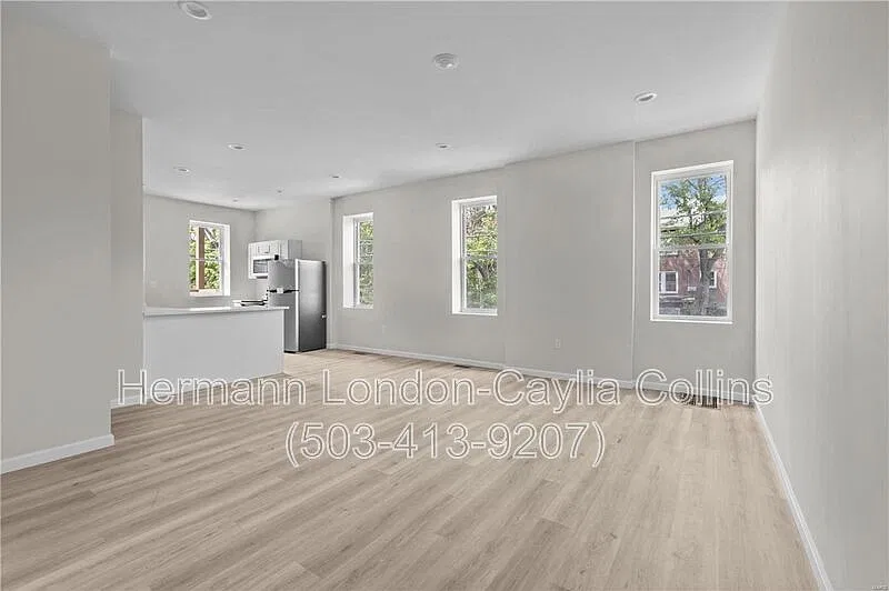 2 bed, 1.0 bath, 1100 sqft, $1,199 — Photo 3