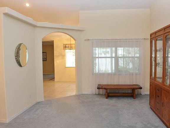 5th image of 8276 Sandpine Cir