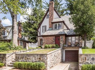 125 Crestwood Ave, Yonkers, NY 10707