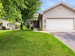 3835 Xenium Ct N, Plymouth, MN 55441