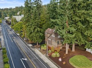 23036 NE 8th St #3, Sammamish, WA 98074