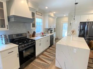 28 Laurel St #2A, Arlington, MA 02476