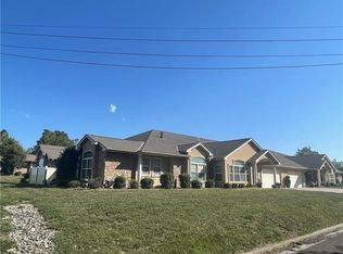 16421 Summit Ridge Rd, Lexington, MO 64067