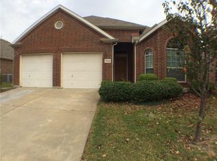 7024 Alcala, Grand Prairie, TX 75054
