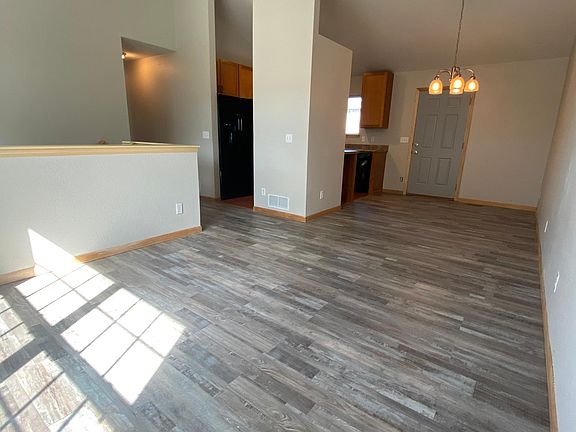 5th image of 8127 S 159th Ave