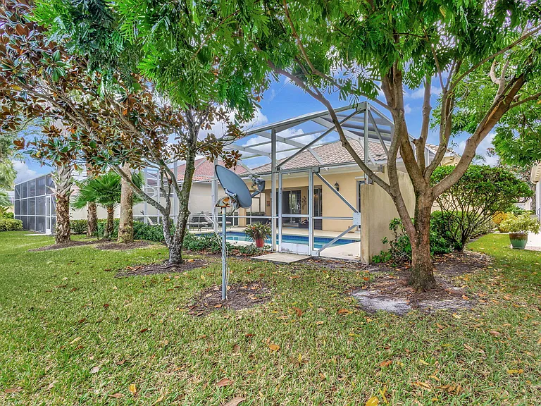 8241 Tobago Ln — Photo 36