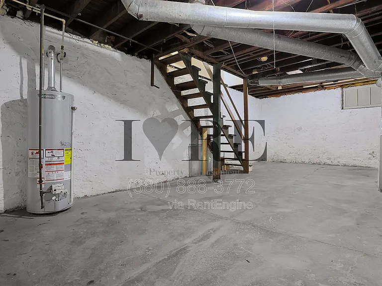 1257 E Livingston Ave — Photo 21