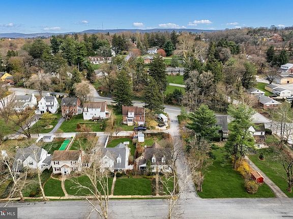 4th image of 322 Creston Rd