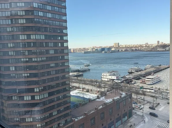 635 West 42nd Street image 1 of 3