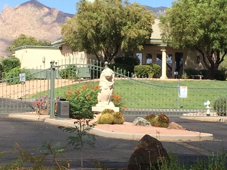 1st image of 2426 W Via Di Silvio
