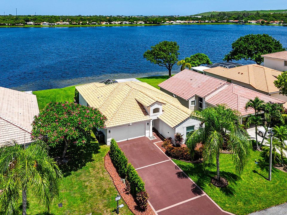1st image of 3724 Coco Lake Drive