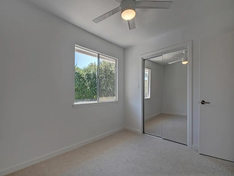 8810 Dawnridge Cir #101 — Photo 12