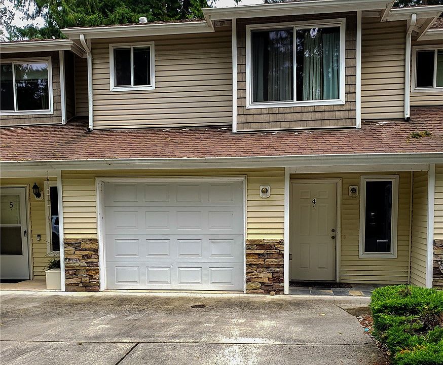 Front door features no step entrance 