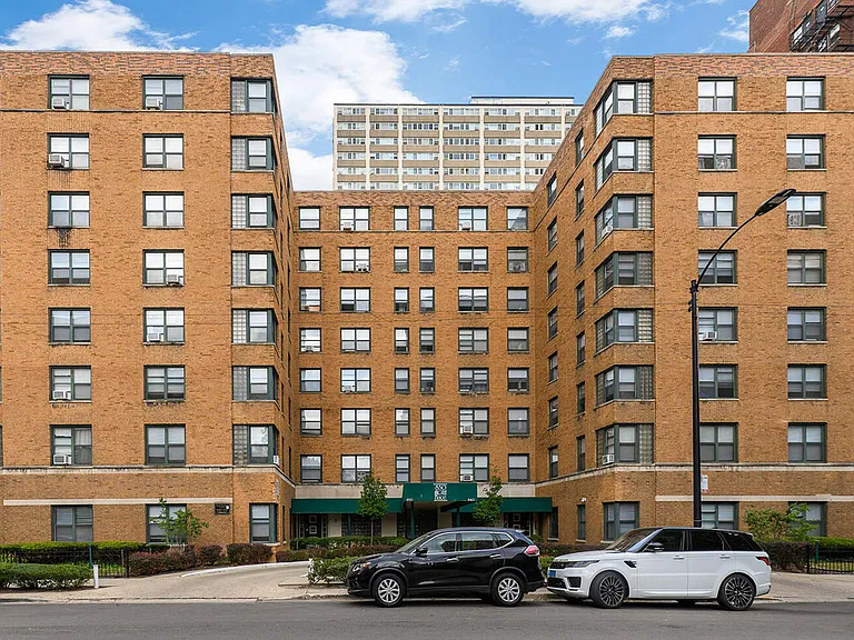 850 Argyle Place — Photo 2