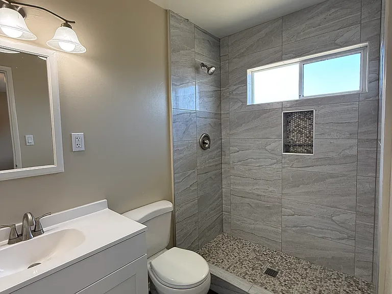 1693 Blackwall Dr — Photo 14