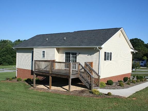 5th image of 1036 Oakwood Knolls Dr
