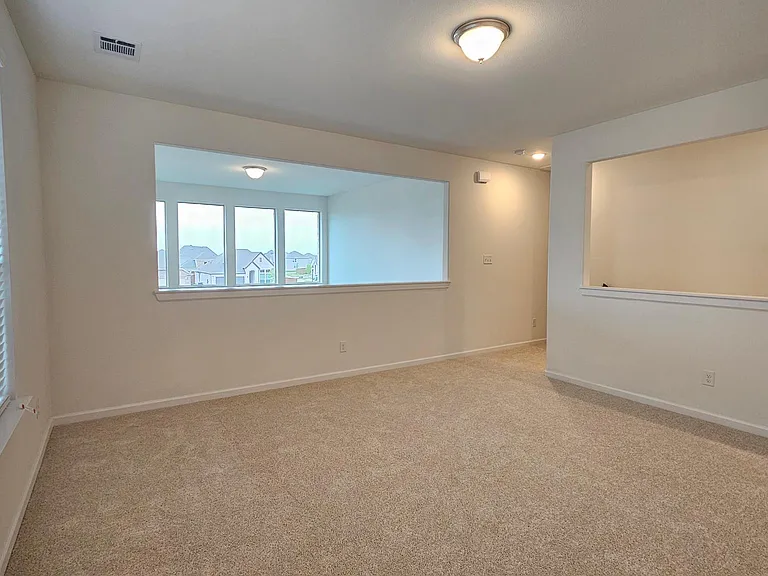1215 Stagecoach Trl — Photo 17