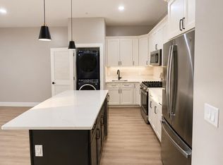 6121 Bergenline Ave #201, West New York, NJ 07093