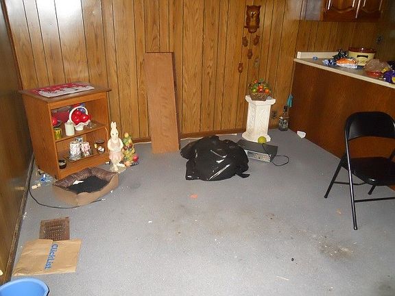 3rd image of 1104 Marshall St