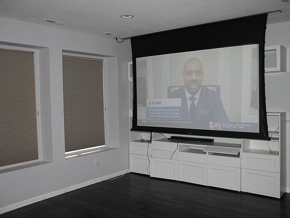 4th image of 4488 Peacock Ct