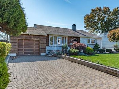 335 Lake Ave, Colonia, NJ, 07067