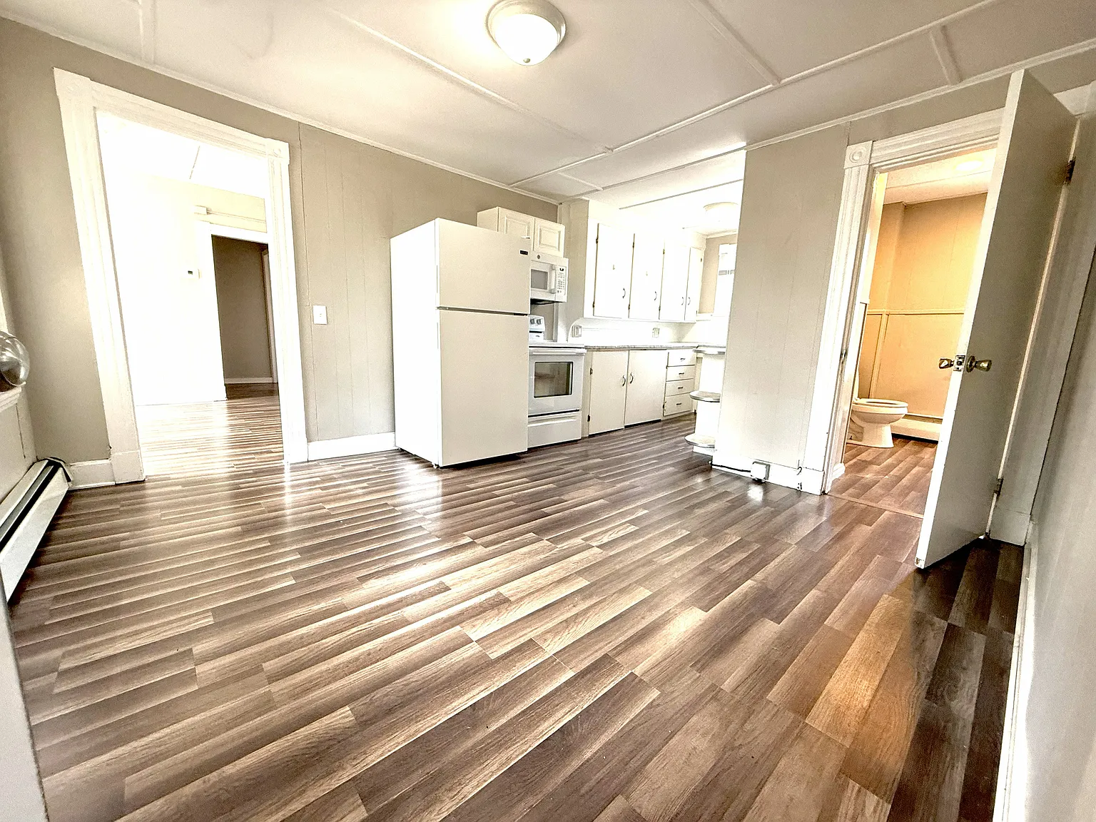 3 bed, 1141 sqft, $1,600 — Photo 1