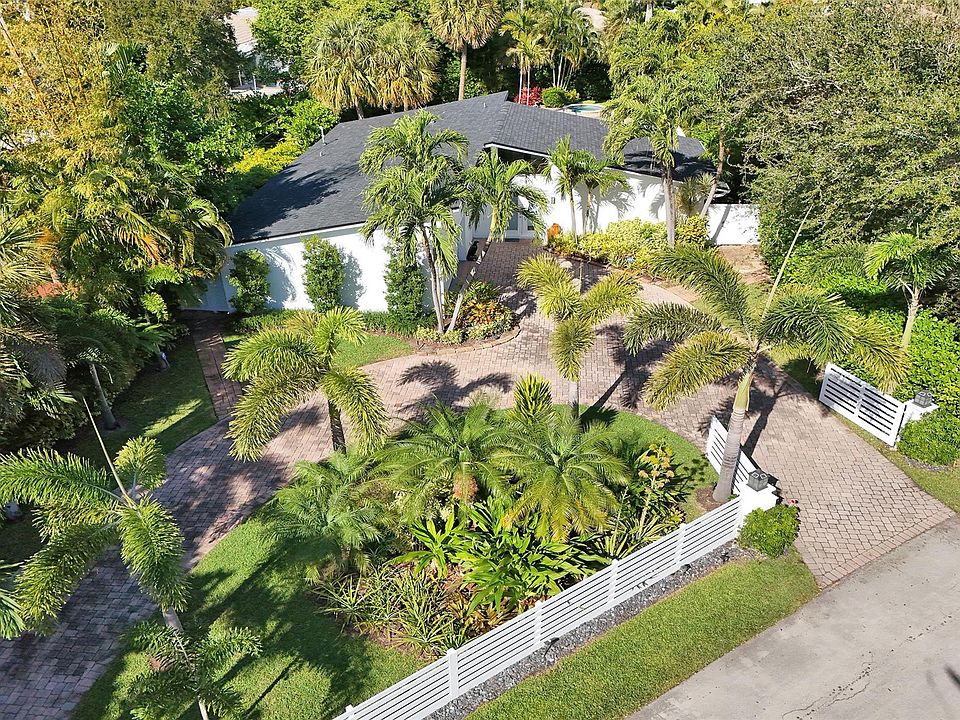 1st image of 2525 SE 7th Drive