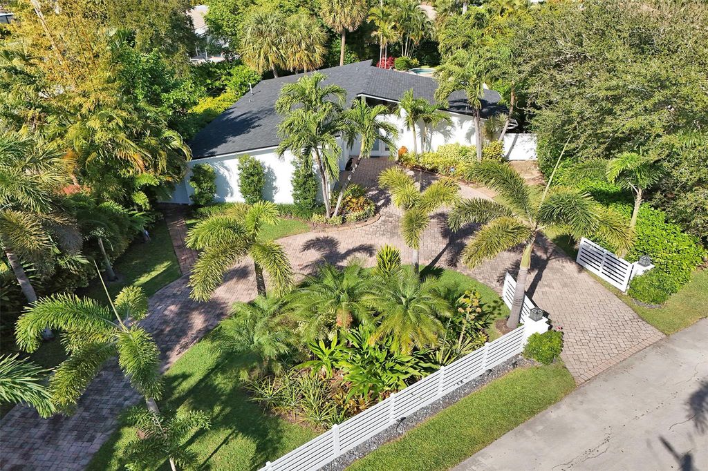 2525 SE 7th Drive, photo 8