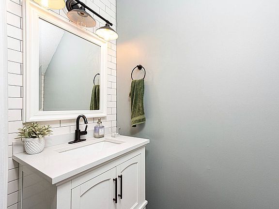 Powder room