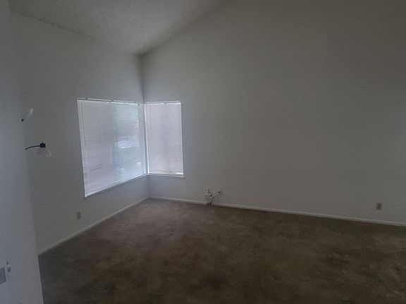 2nd image of 3050 Wildwood Ave