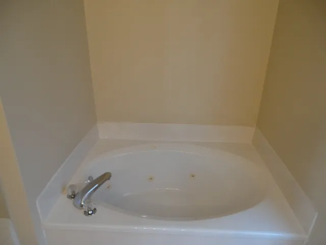 705 Cattail Cir — Photo 11