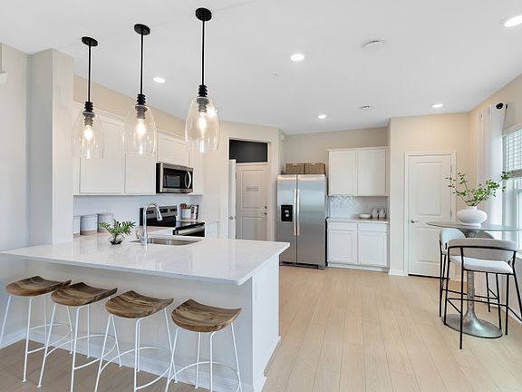 Spacious island, perfect for prepping.