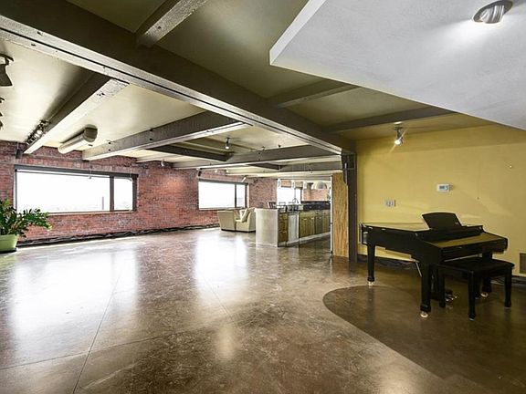 4th image of 623 Euclid Ave