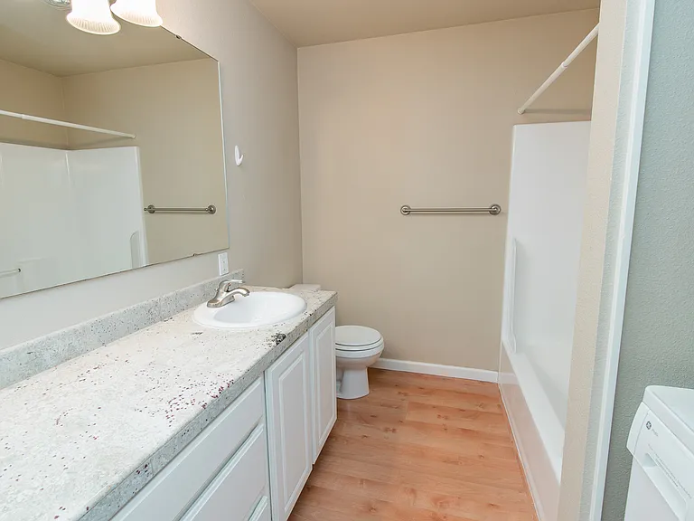 9750 SE Talbert St — Photo 17