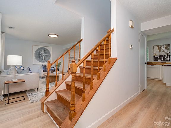 2nd image of 6407 Ivory Palm Dr