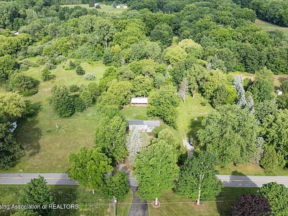 5th image of 1436 Kelly Rd