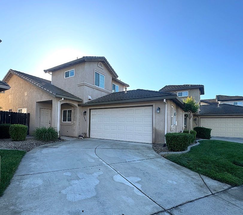 1st image of 1318 Robinson Ln