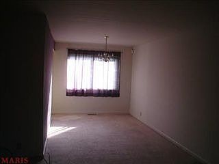3rd image of 3285 Brunswick Dr