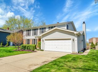 1062 Butler Dr, Crystal Lake, IL 60014