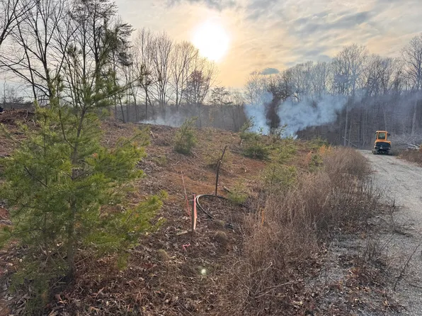 100 Pine Hollow Rd, Nancy, KY 42544