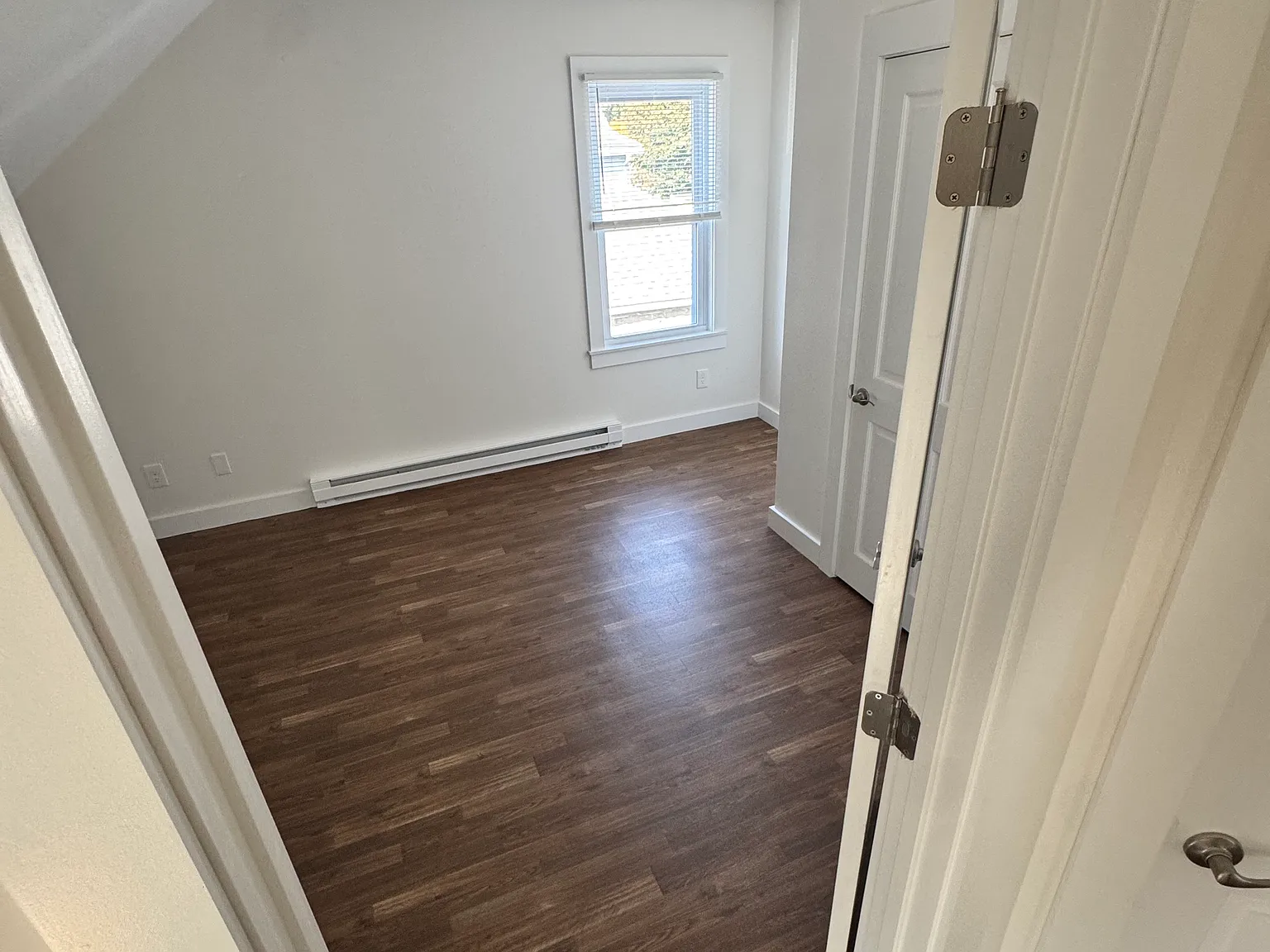 3 bed, 1100 sqft, $1,800 — Photo 1