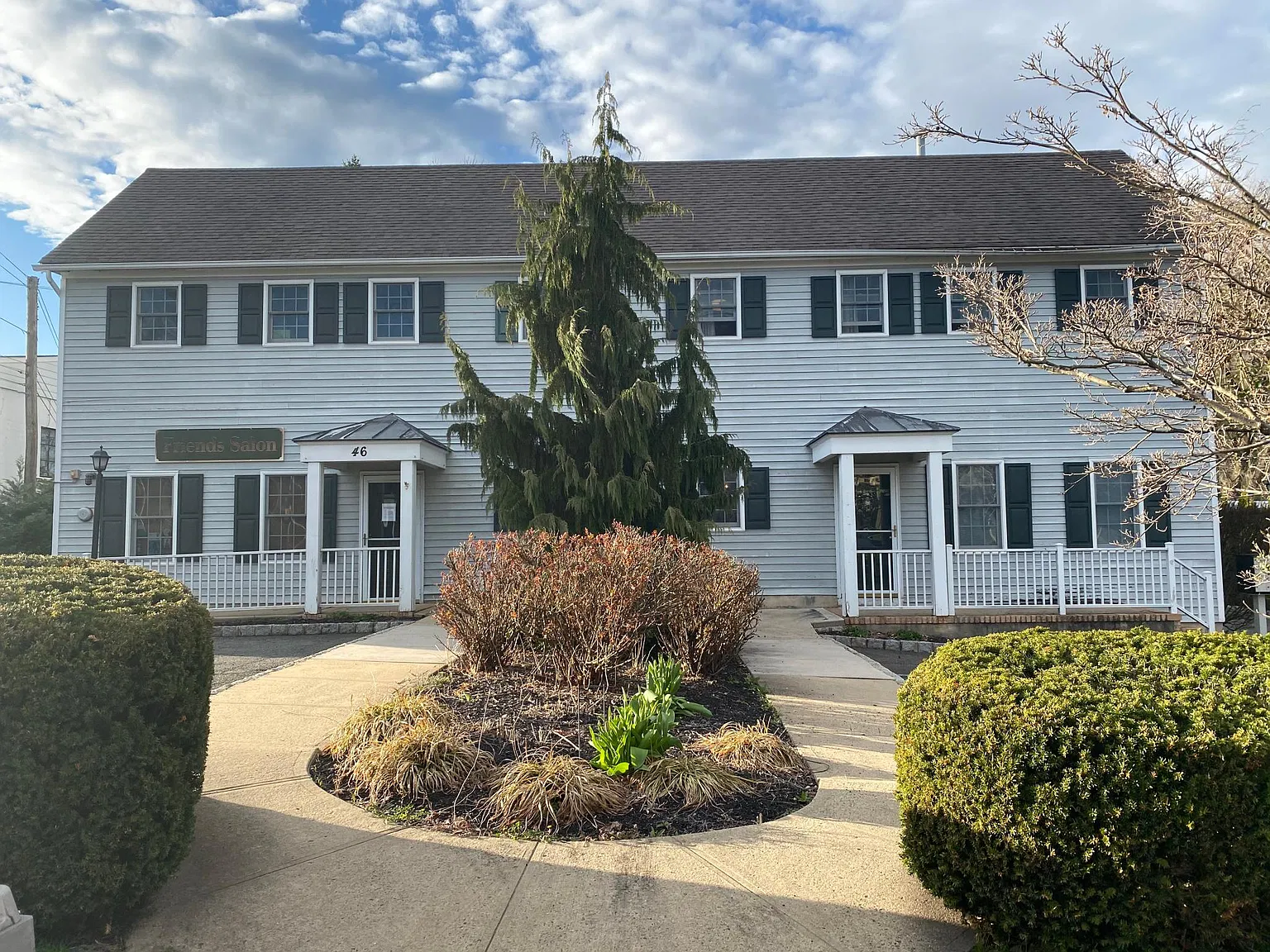 2 bed, 950 sqft, $2,549 — Photo 1